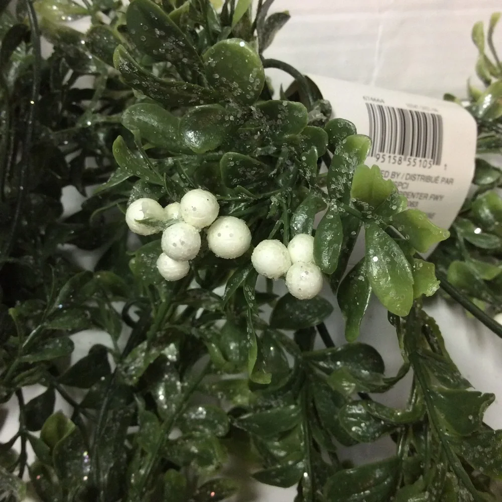 Ashland White Mistletoe Berries Glitter Garland